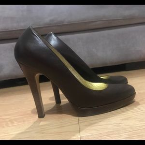 Nine West Brown Round Toe Pumps